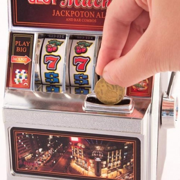 Mini kazino - naudas mašīna