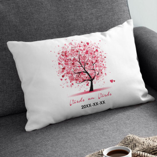 Spilvendrāna "Mīlestības koks" ar Jūsu vārdiem un datumu