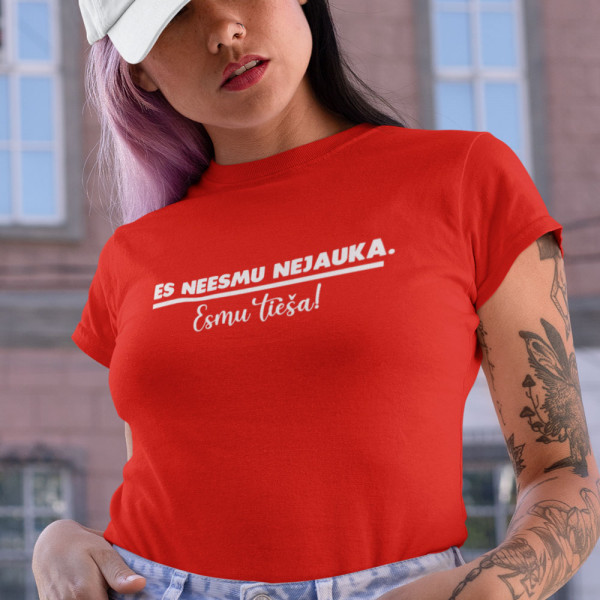 Sieviešu T-krekls "Es neesmu nejauka"