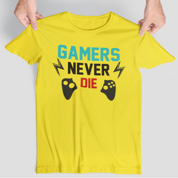 T-krekls "Gamers never die"