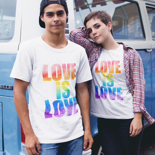 T-krekls "Love is love"