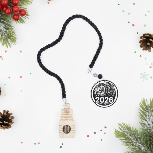 Automašīnas gaisa atsvaidzinātājs "Zirga gads - 2026"