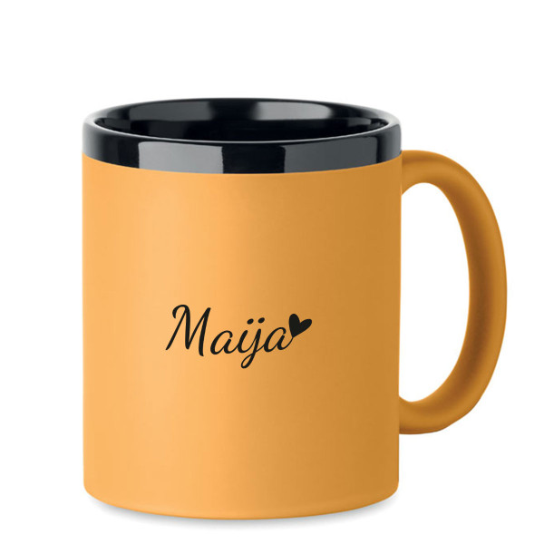 Krūze ar gravējumu ar Jūsu izvēlētu vārdu