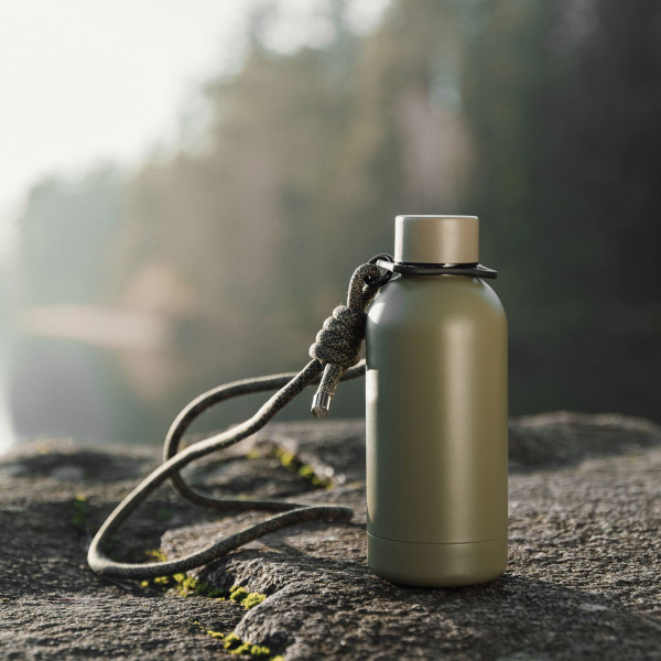 Metāla termo pudele "VINGA Parks" ar Jūsu gravētu tekstu (400ml)