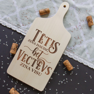 Virtuves dēlis ar rokturi "Vectēvs zina visu" (30cm)